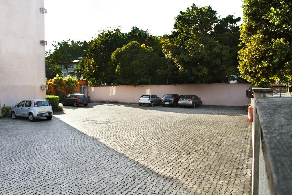 Hotel Dom Henrique Timóteo エクステリア 写真