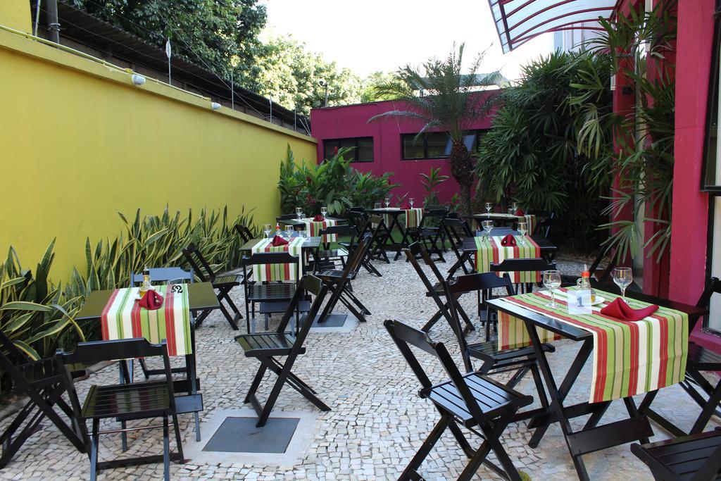 Hotel Dom Henrique Timóteo エクステリア 写真