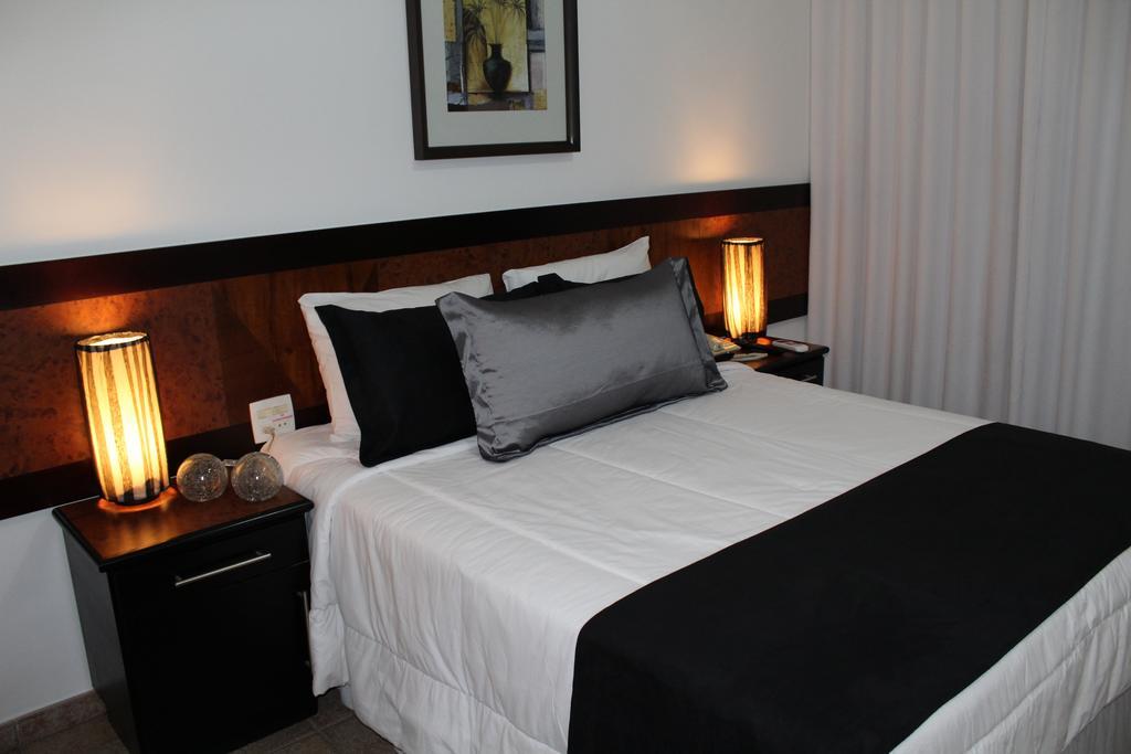 Hotel Dom Henrique Timóteo エクステリア 写真