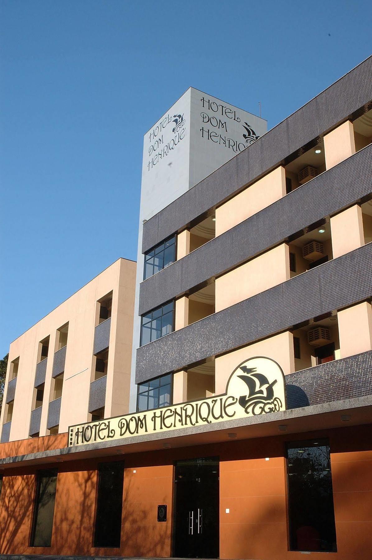 Hotel Dom Henrique Timóteo エクステリア 写真