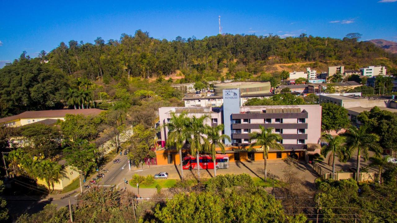 Hotel Dom Henrique Timóteo エクステリア 写真